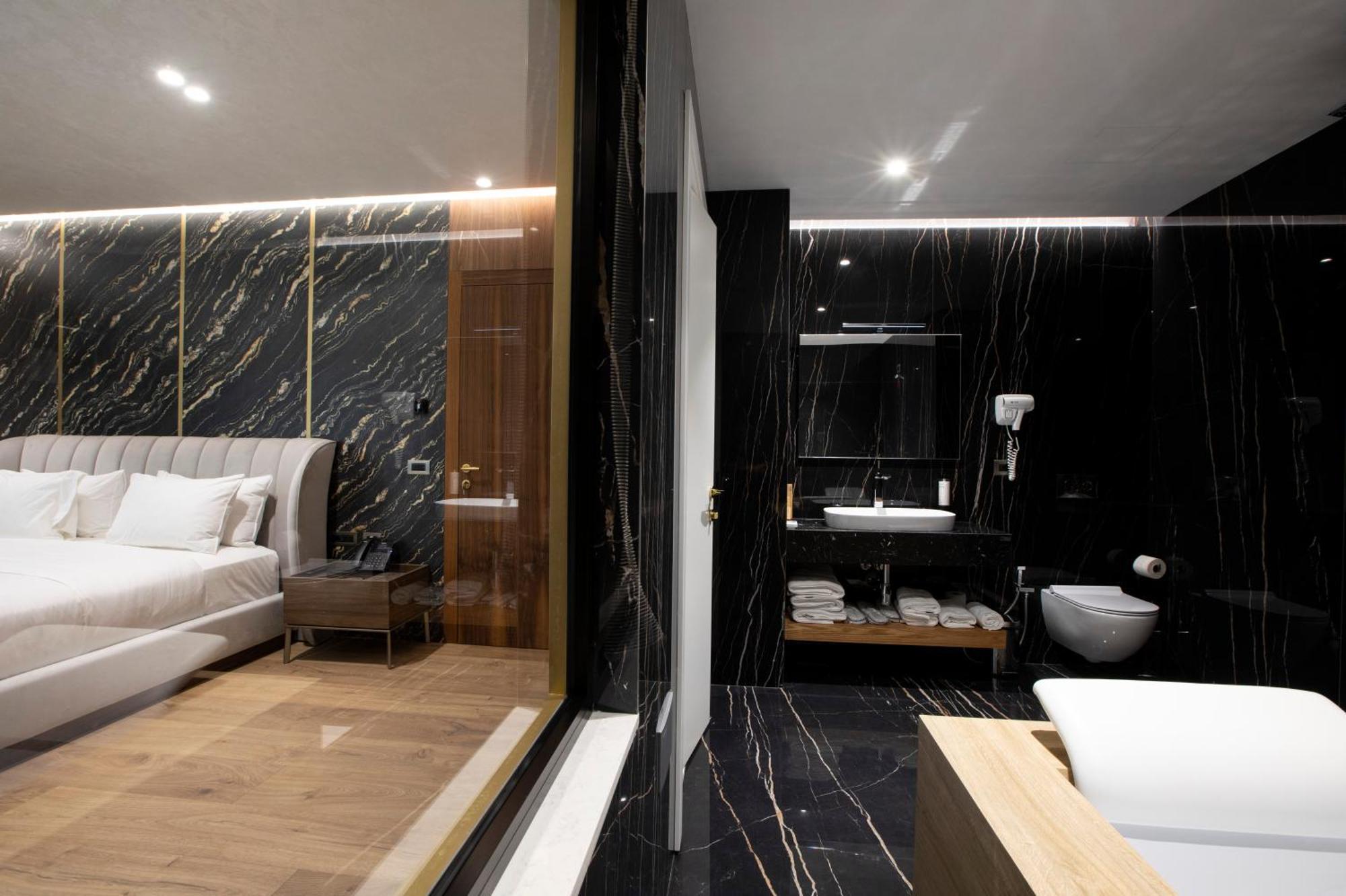 Marinaj Hotel & Spa Tiranë Ngoại thất bức ảnh
