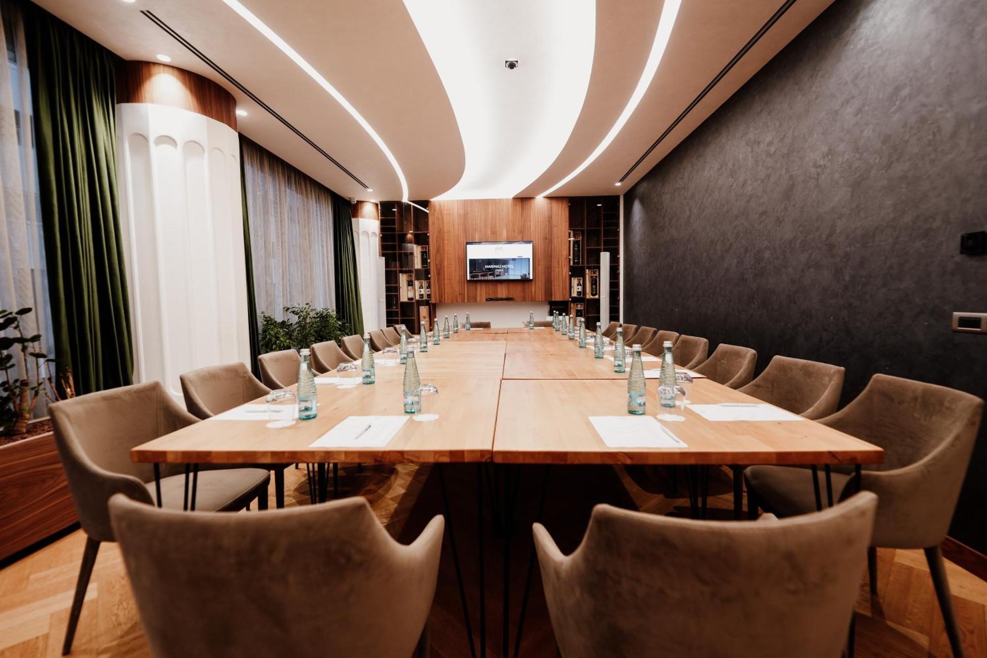 Marinaj Hotel & Spa Tiranë Ngoại thất bức ảnh